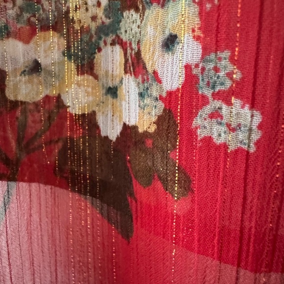 LC Lauren Conrad Red Floral Blouse - Picture 4 of 11